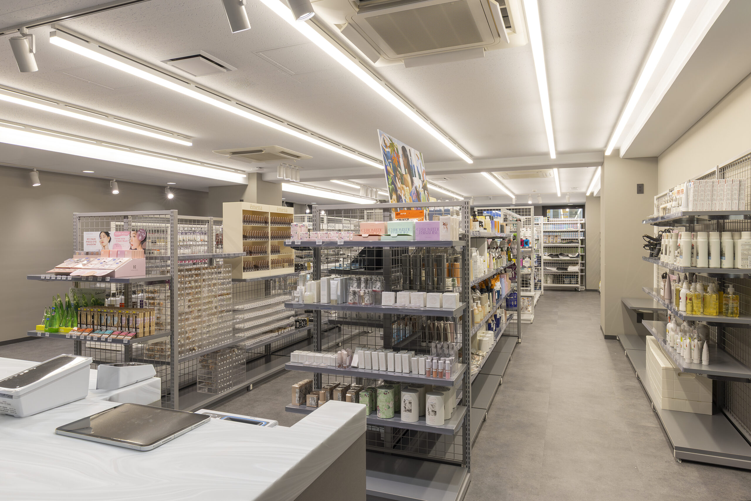 DD-STORE YOKOHAMA / JUNCTiON YOKOHAMA