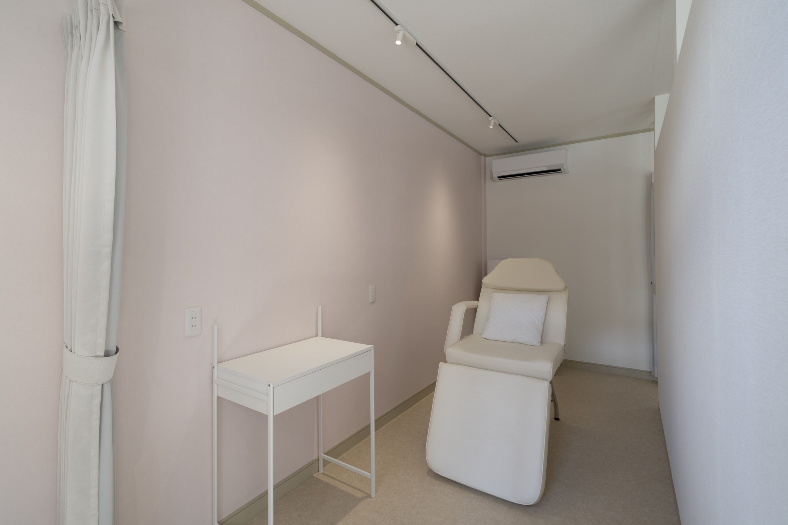 private salon M.ai