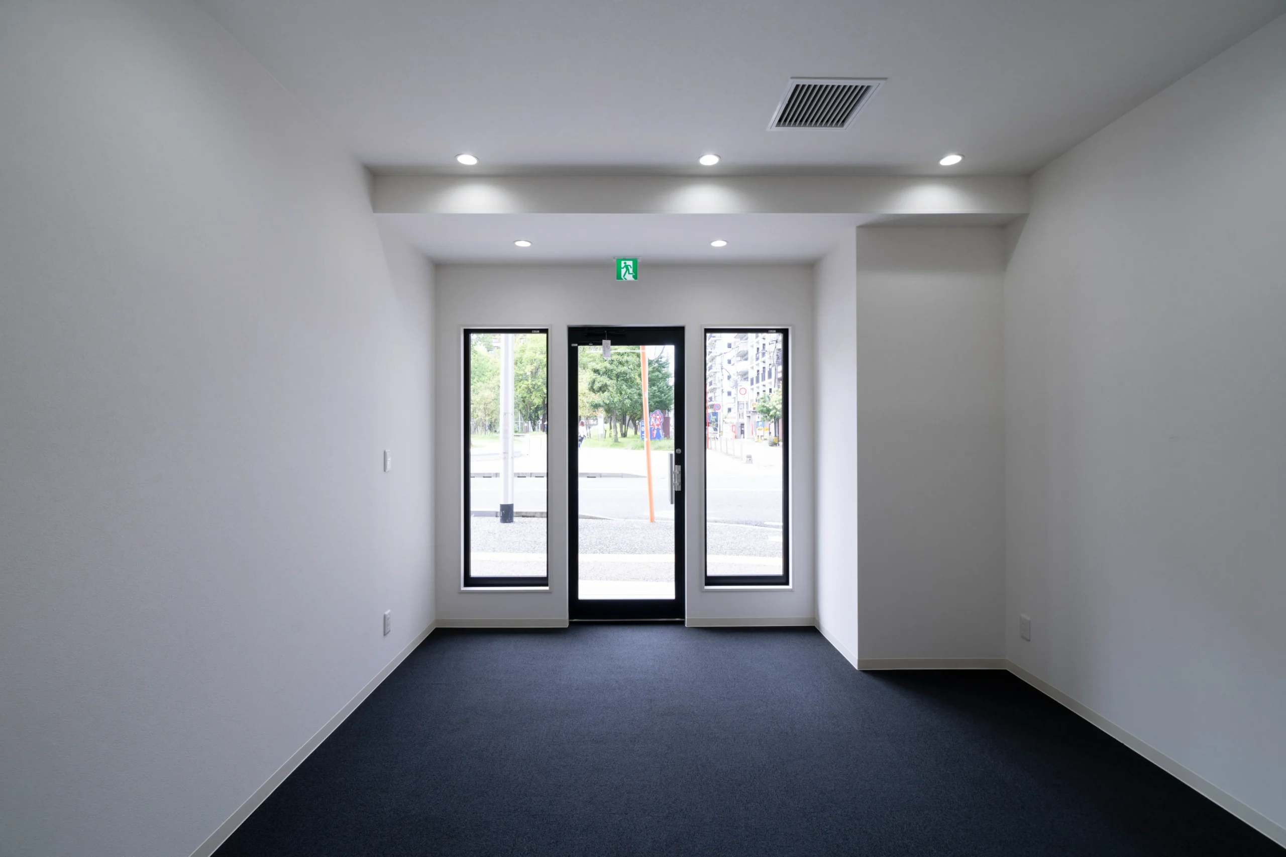 小規模物販店舗新装工事