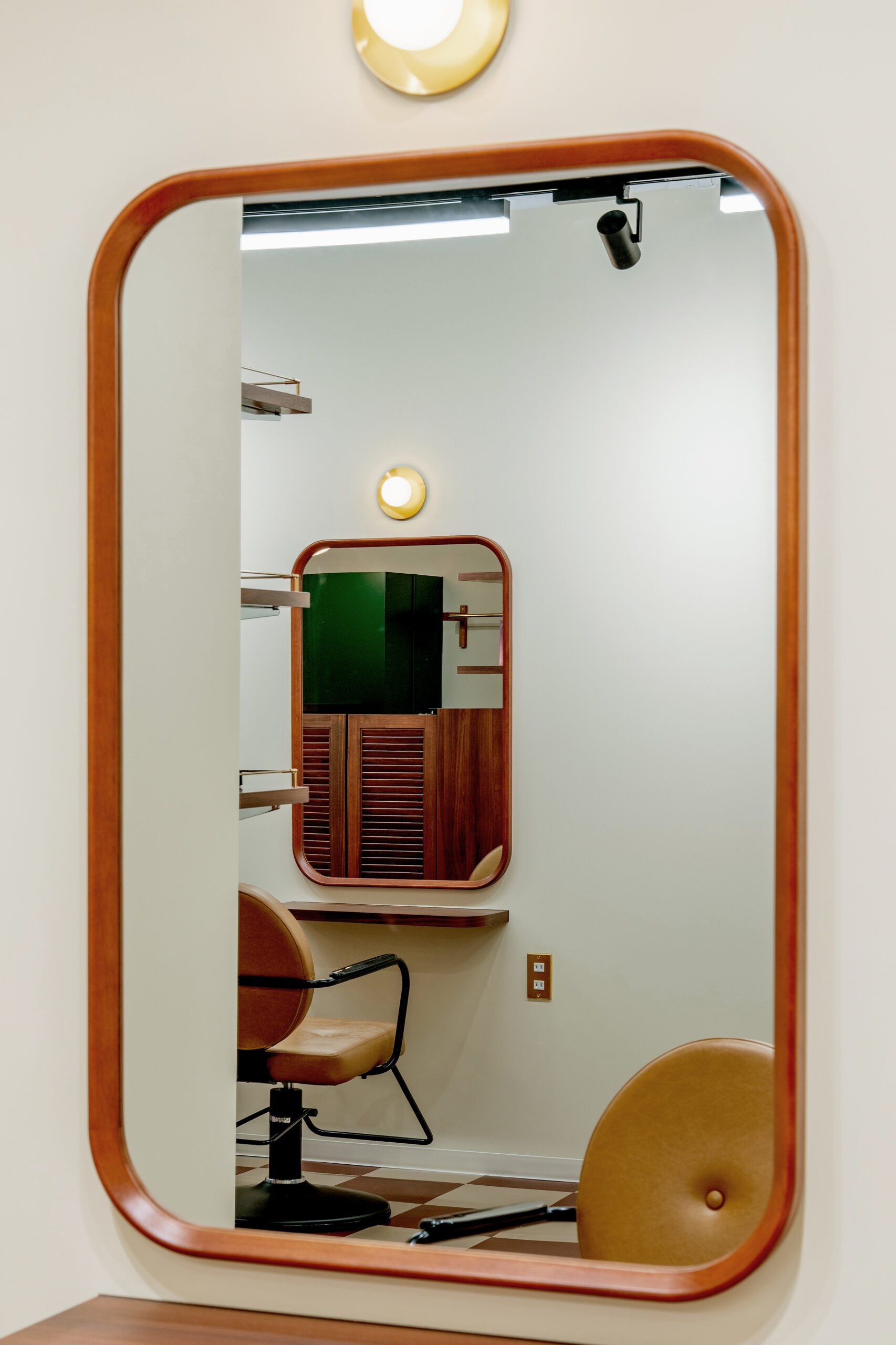Bric hair salon 姪浜店